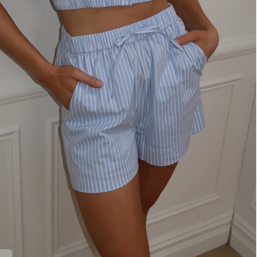WeWoreWhat tie waist short